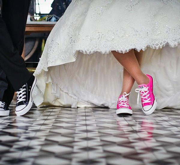 10 Ways To Reduce Your Wedding Day Bill for a Happier Start to Married Life