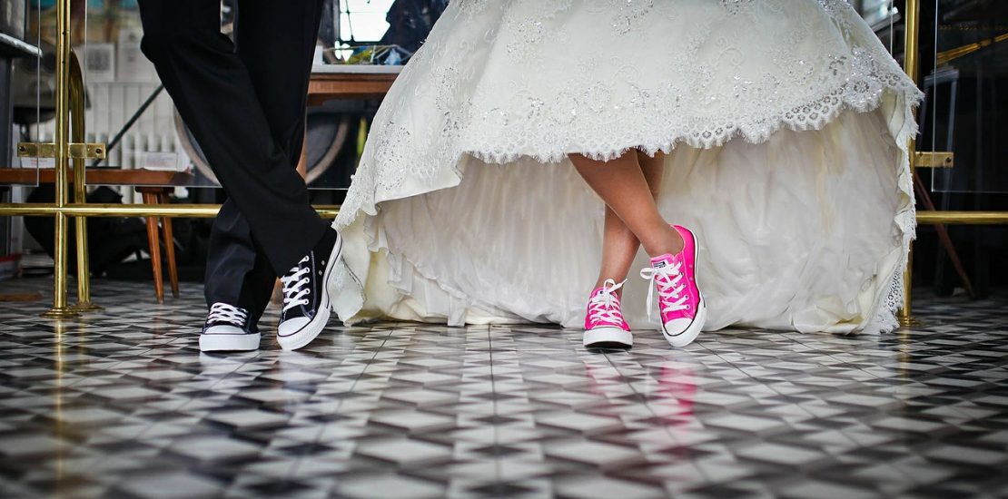 10 Ways To Reduce Your Wedding Day Bill for a Happier Start to Married Life